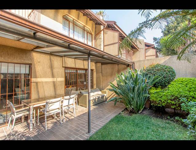 3 BEDROOM DUPLEX FOR SALE IN LYNDHURST